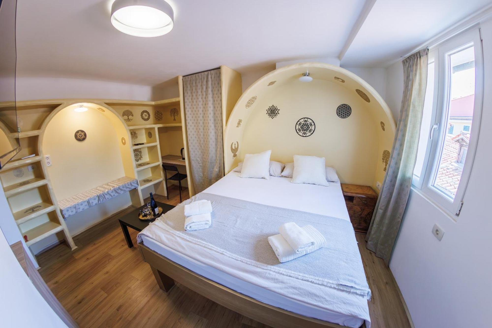 Plutus Apartments And Rooms With Free Parking 코페르 외부 사진